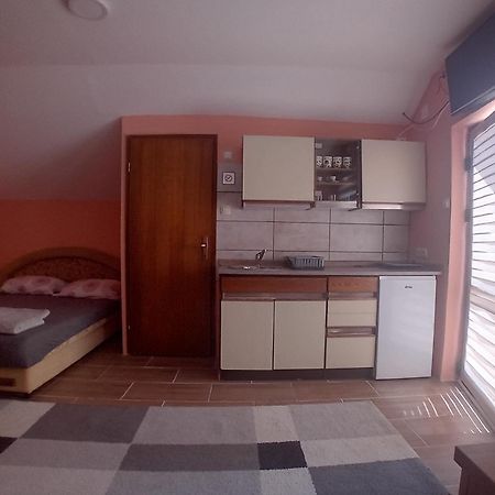 Red Apartman 2 Trebinje Exteriör bild